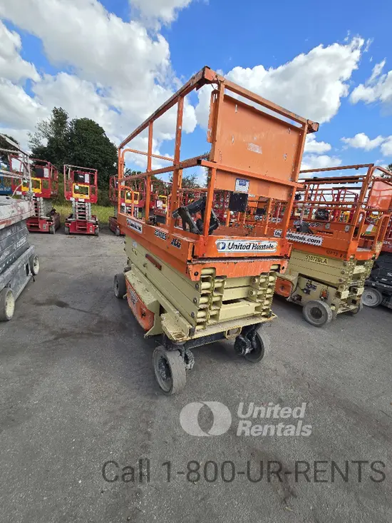2017 JLG 3246ES Scissor Lift