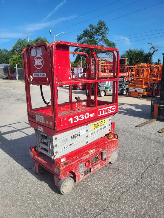 2018 MEC 1330SE Scissor Lift