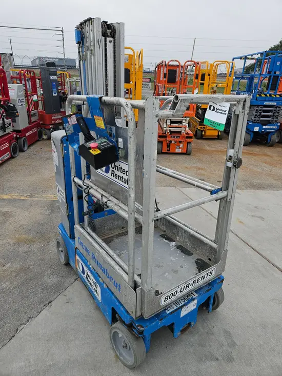 2018 Genie GR-20 Self-Propelled One-Person Lift