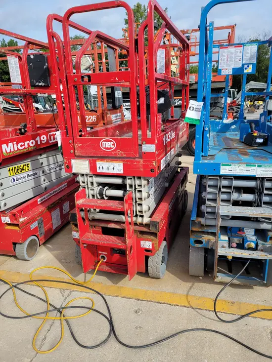 2017 MEC 1930SE Scissor Lift