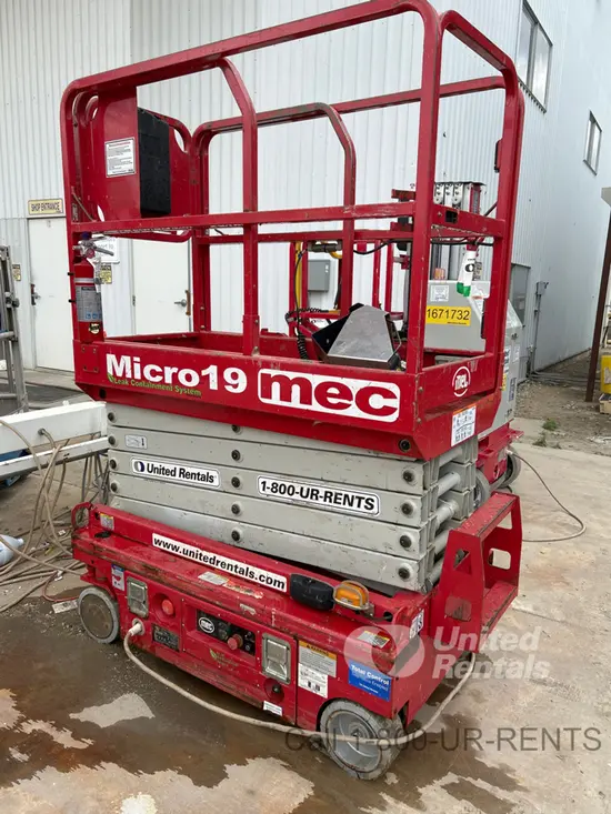 2019 MEC MICRO 19 Scissor Lift