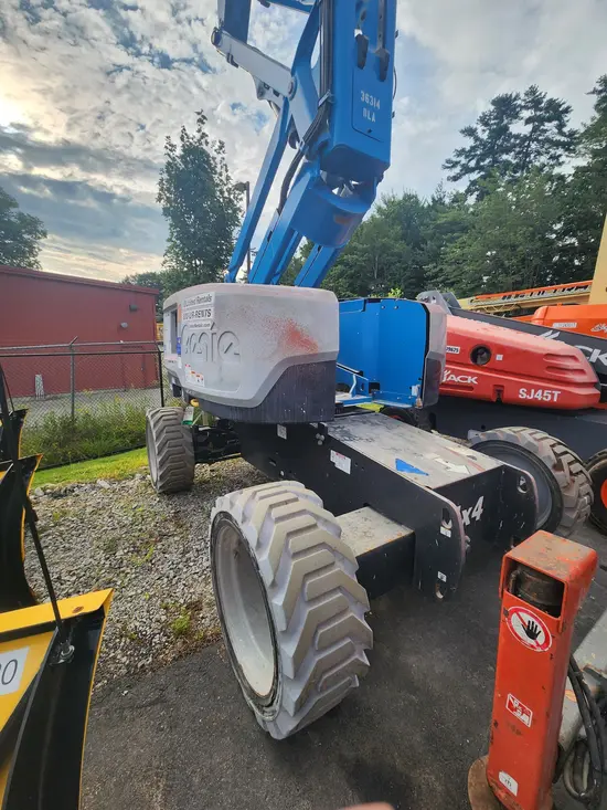 2016 Genie Z60/37DC Articulating Boom Lift