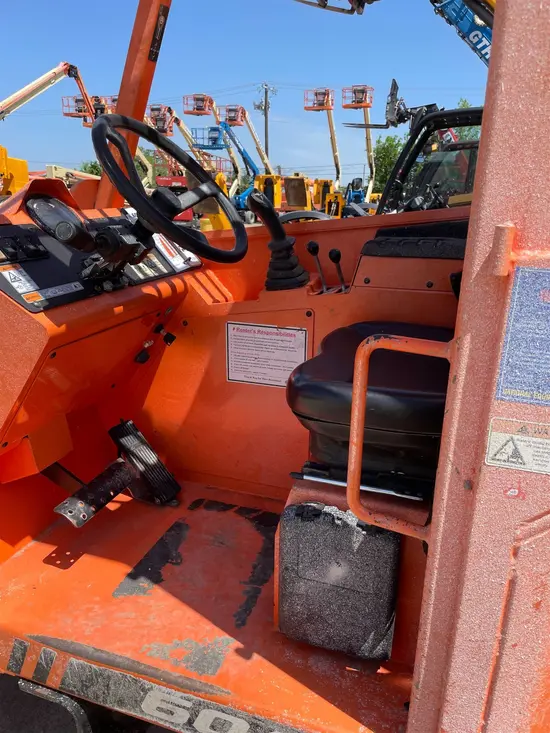 2017 SKYTRAK 6042 Forklift