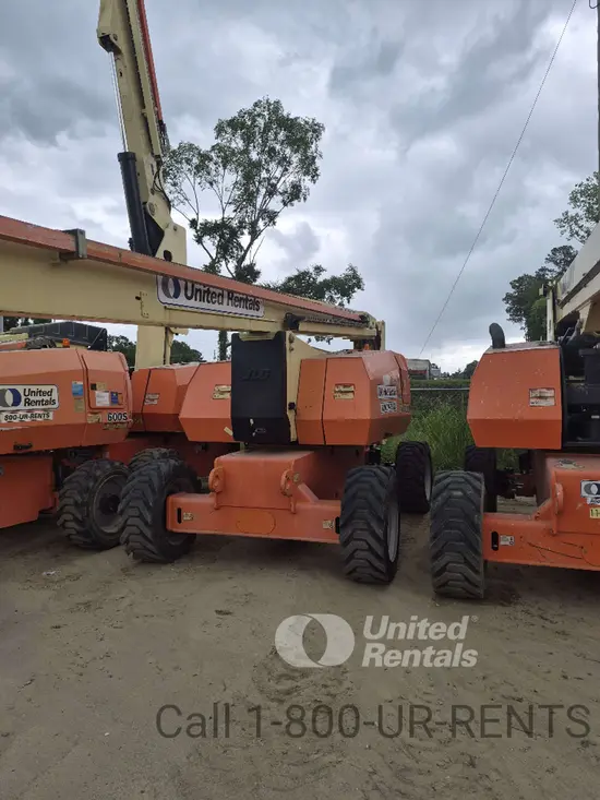 2017 JLG 800AJ Articulating Boom Lift