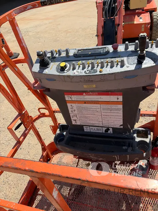 2017 JLG E400AJPN Articulating Boom Lift