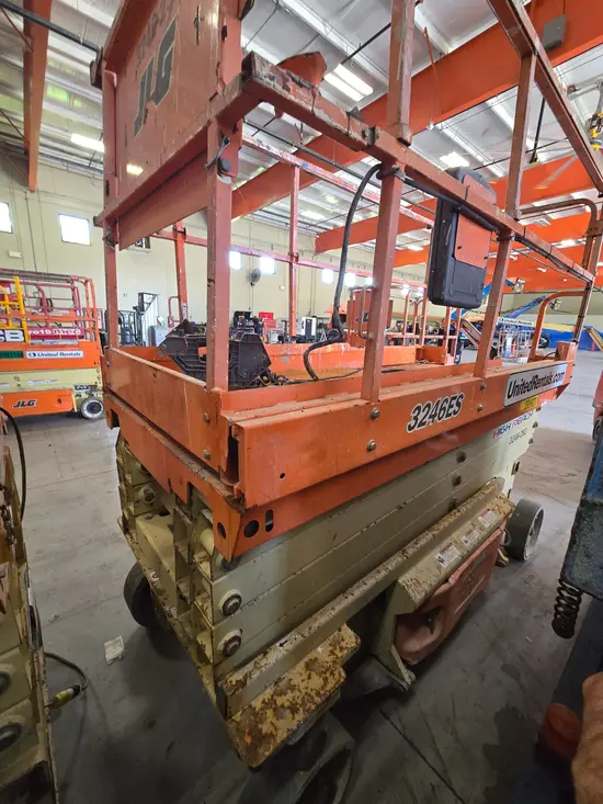 2015 JLG 3246ES Scissor Lift