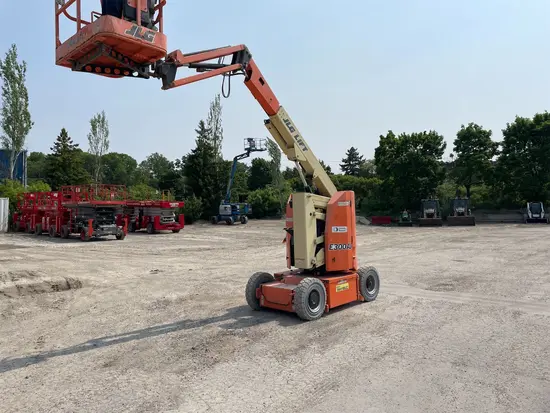 2015 JLG E300AJP Articulating Boom Lift