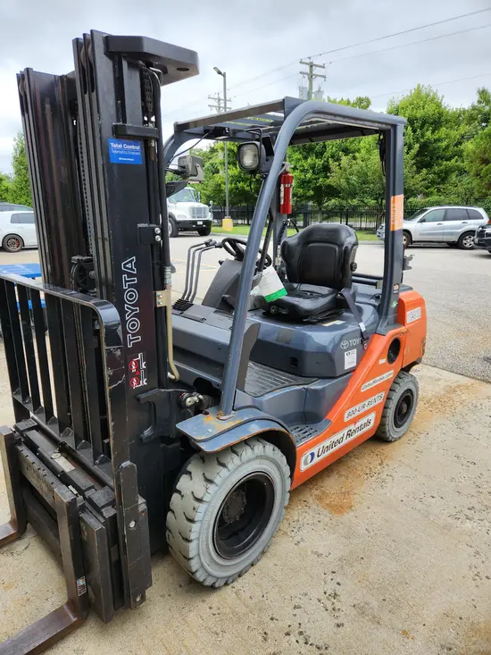 2020 Toyota 8FGU25 Warehouse Forklift