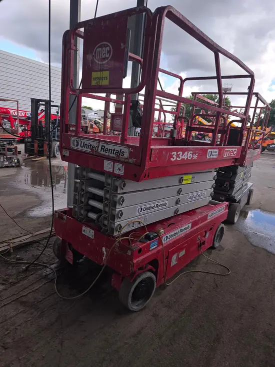 2017 MEC 3346SE Scissor Lift