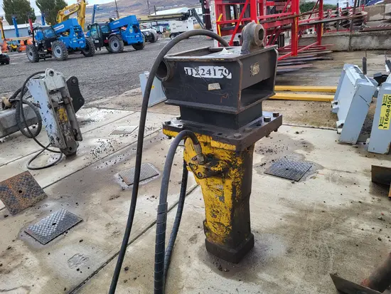 2021 Epiroc SB 452 Attachment