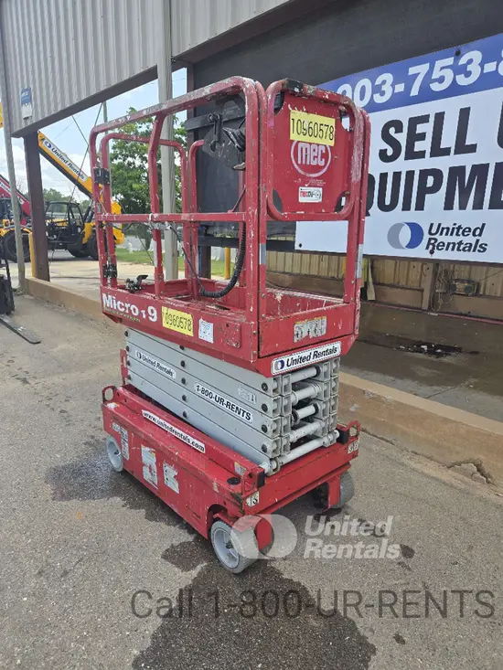 2019 MEC MICRO 19 Scissor Lift
