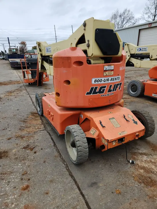 2012 JLG E400AJPN Articulating Boom Lift
