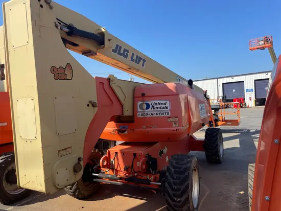 2015 JLG 800AJ Articulating Boom Lift