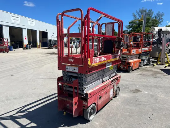 2017 MEC 1930SE Scissor Lift