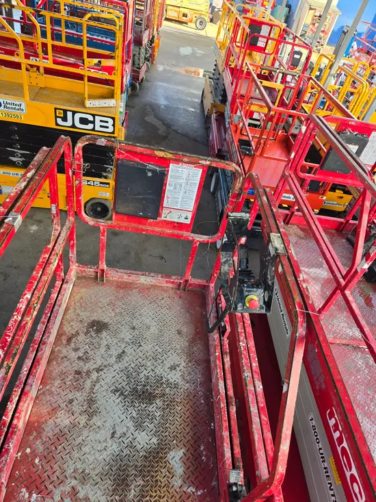 2017 MEC 4555SE Scissor Lift