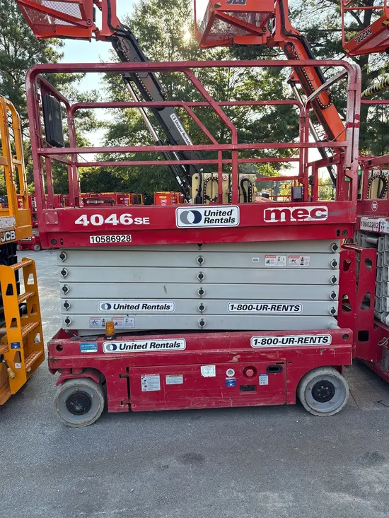 2017 MEC 4046SE Scissor Lift
