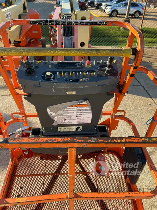 2017 JLG E400AJPN Articulating Boom Lift