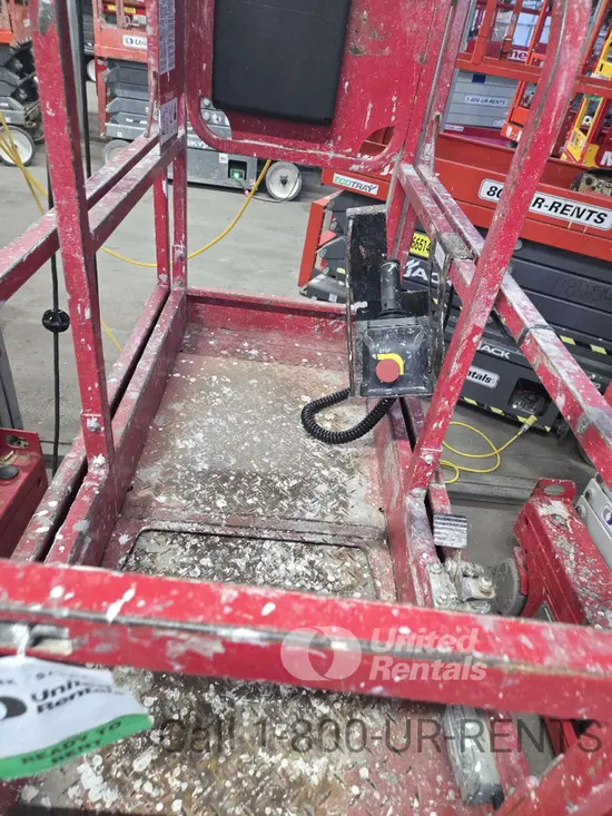 2018 MEC MICRO 19 Scissor Lift