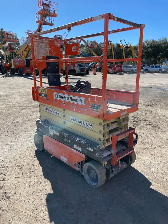 2018 JLG 1932R Scissor Lift