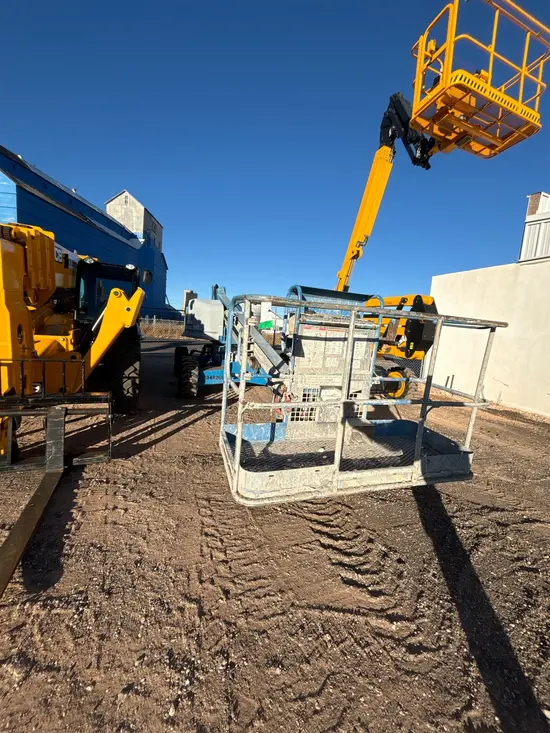 2016 Genie S-40 Boom Lift