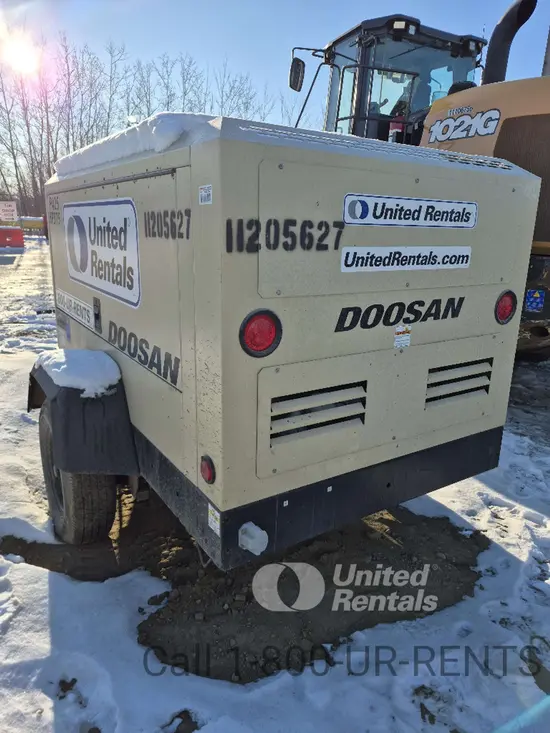 2021 Doosan P425/HP375WCUT4 Air Compressor