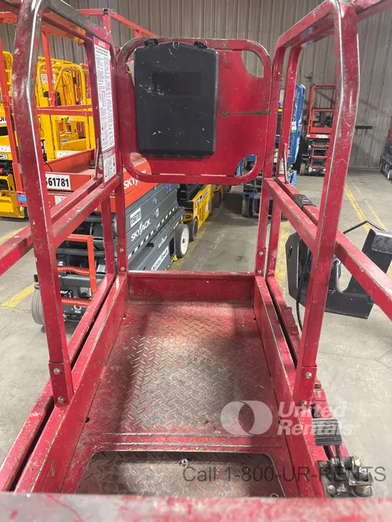 2018 MEC MICRO 19 Scissor Lift