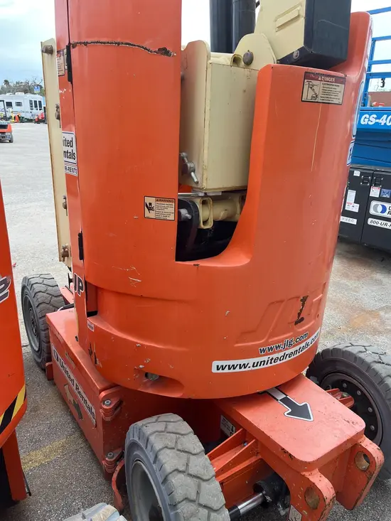 2017 JLG E300AJP Articulating Boom Lift