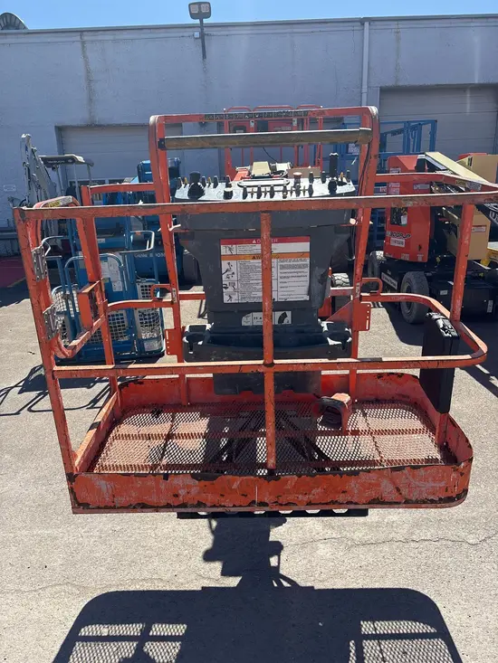 2017 JLG E450AJ Articulating Boom Lift