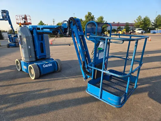 2016 Genie Z-30/20N Articulating Boom Lift