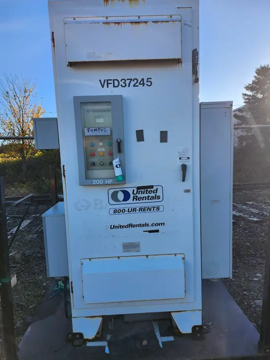 2013 YASKAWA E7BRB240P3T4 Pump
