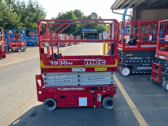 2017 MEC 1930SE Scissor Lift