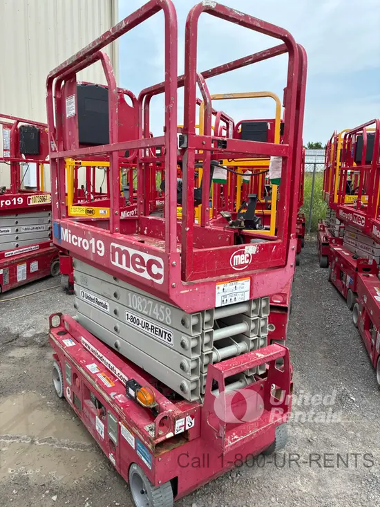 2018 MEC MICRO 19 Scissor Lift