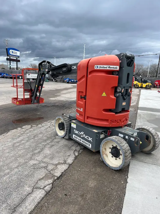 2017 Skyjack SJ30ARJE Articulating Boom Lift