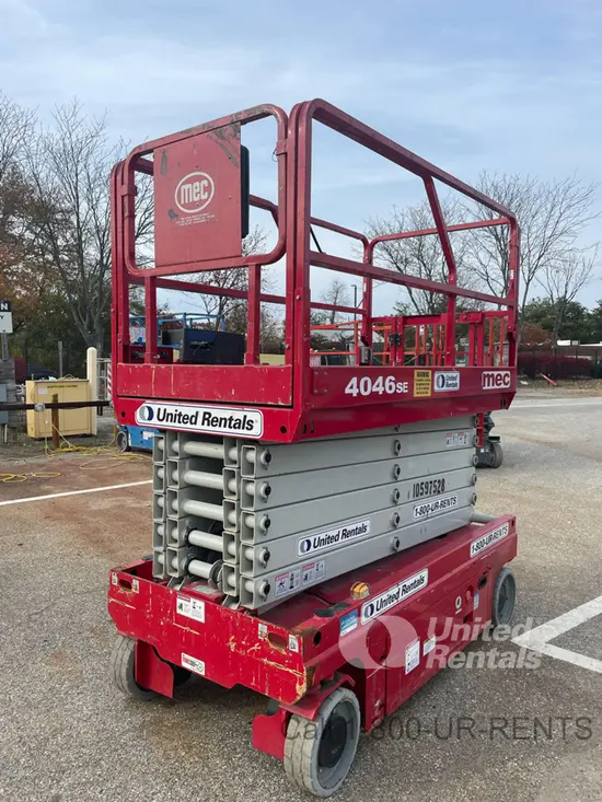 2017 MEC 4046SE Scissor Lift