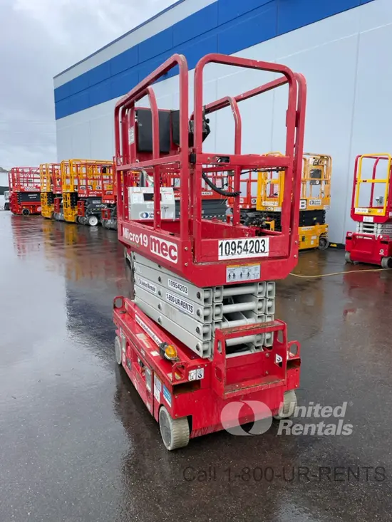 2019 MEC MICRO 19 Scissor Lift