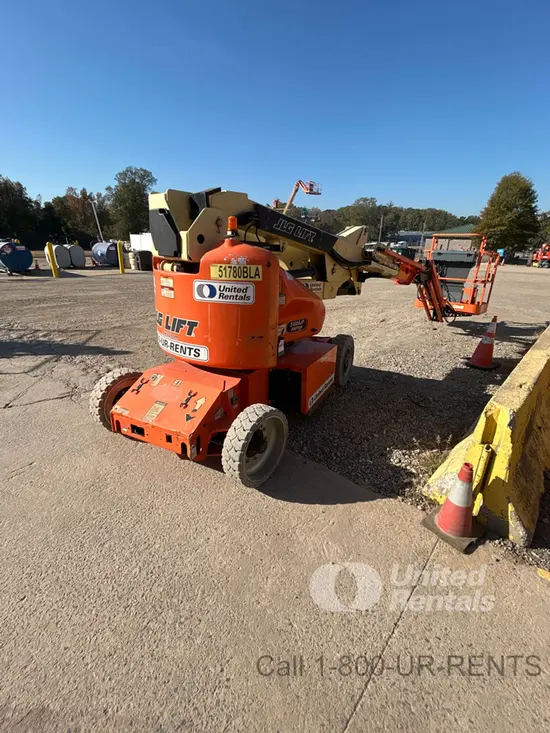 2017 JLG E400AJPN Articulating Boom Lift