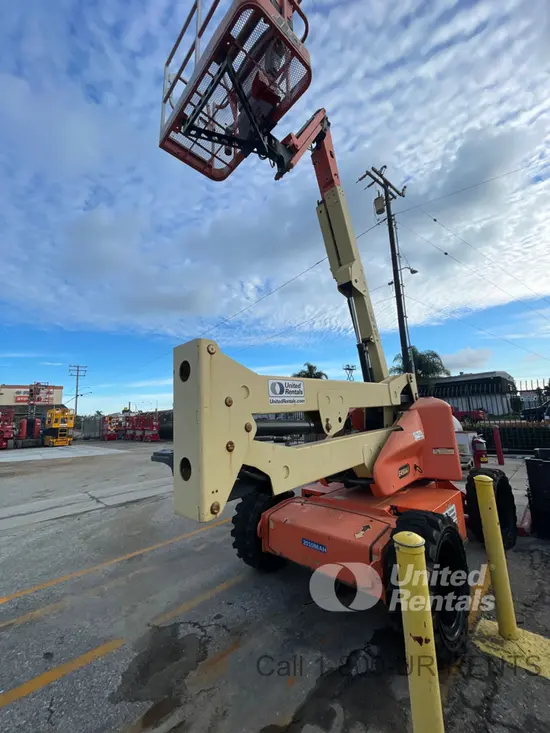 2018 JLG E450AJ Articulating Boom Lift