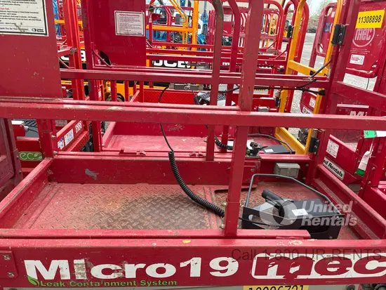 2019 MEC MICRO 19 Scissor Lift