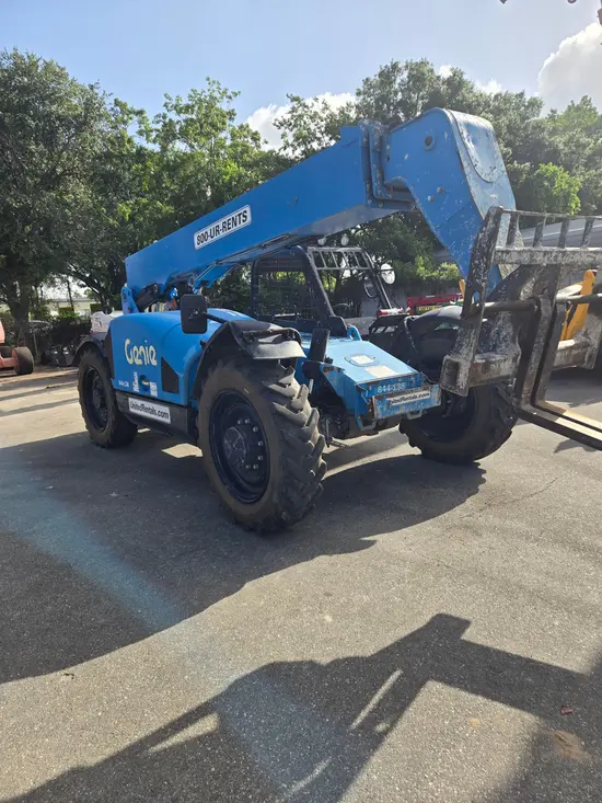 2016 Genie GTH-844 Forklift