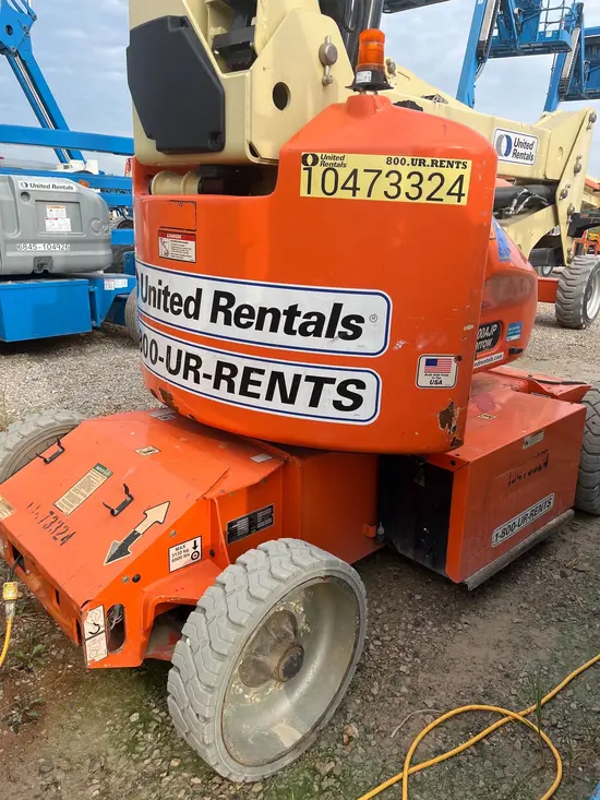 2016 JLG E400AJPN Articulating Boom Lift
