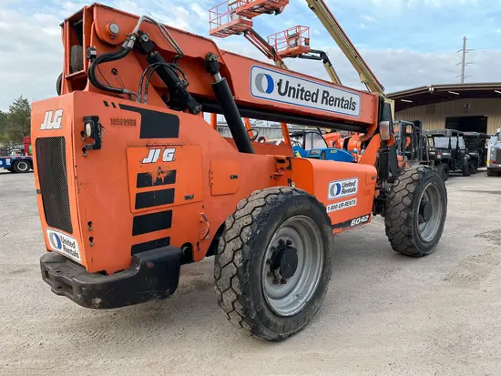 2017 SKYTRAK 6042 Forklift