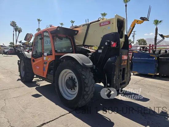 2018 JLG 1055 Forklift