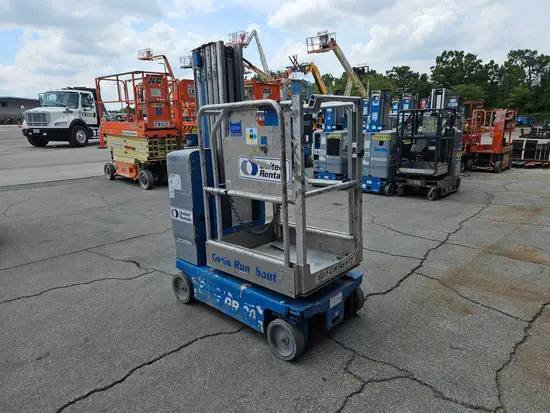 2018 Genie GR-20 Self-Propelled One-Person Lift