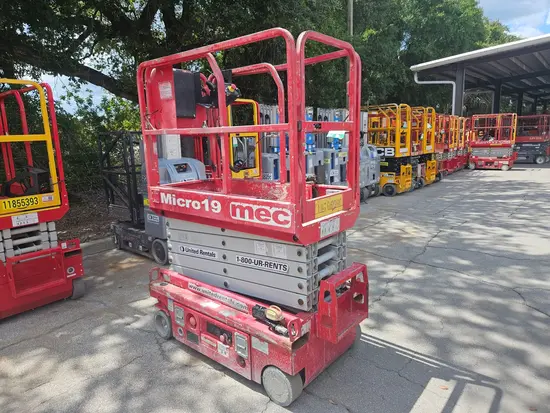 2018 MEC MICRO 19 Scissor Lift