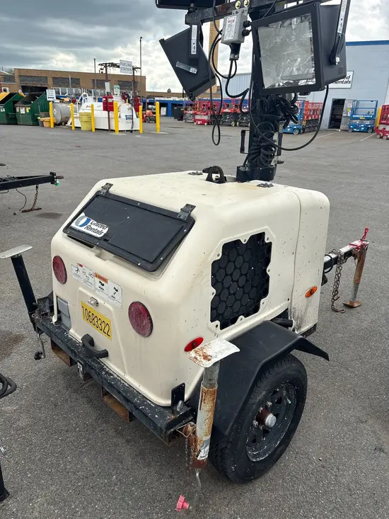 2017 Terex RL4V2 Portable Light Tower