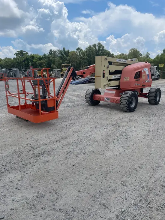 2017 JLG 450AJ Articulating Boom Lift