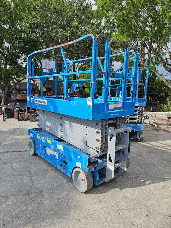 2018 Genie GS-3246 Scissor Lift