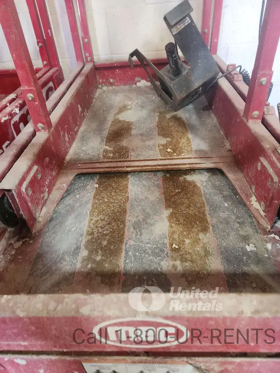 2017 MEC 1330SE Scissor Lift