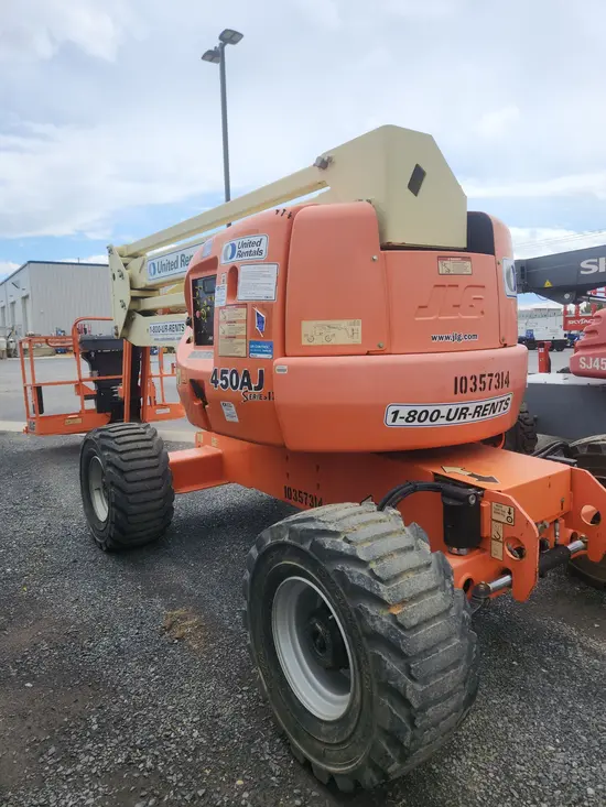 2015 JLG 450AJ Articulating Boom Lift
