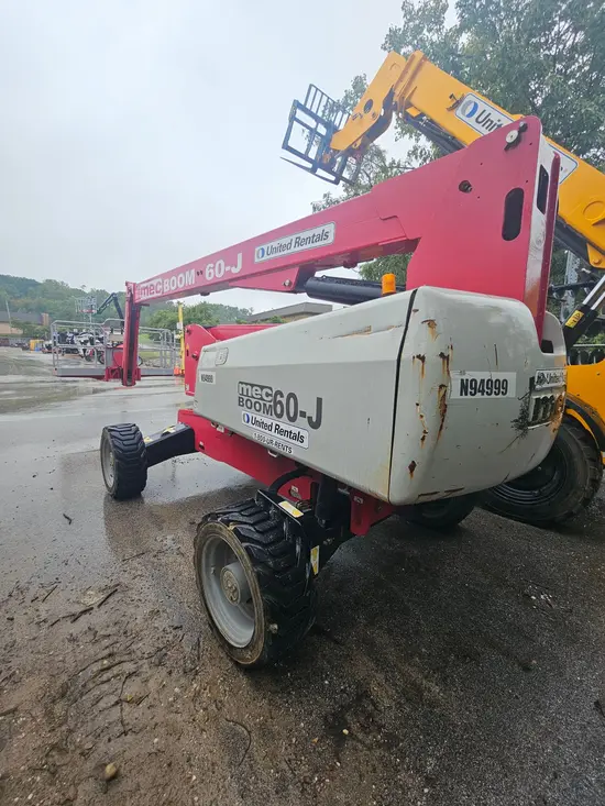 2016 MEC 60JD Boom Lift